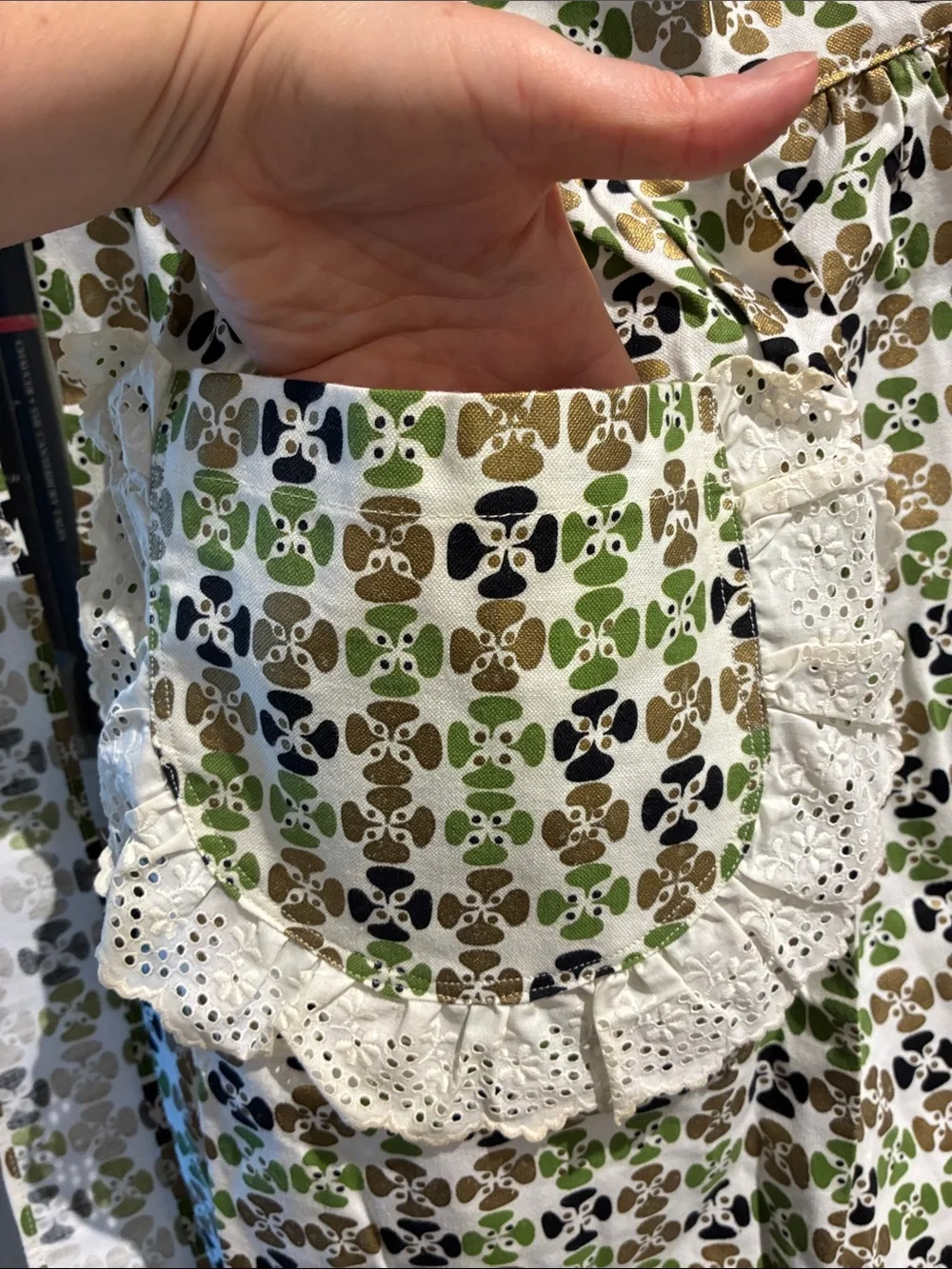VINTAGE Green, Gold, & White Floral Tie-Waist Apron